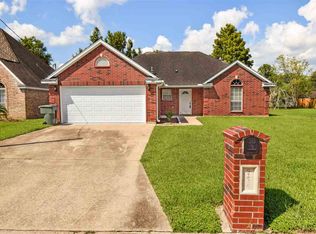 9230 Riggs St, Beaumont, TX 77707