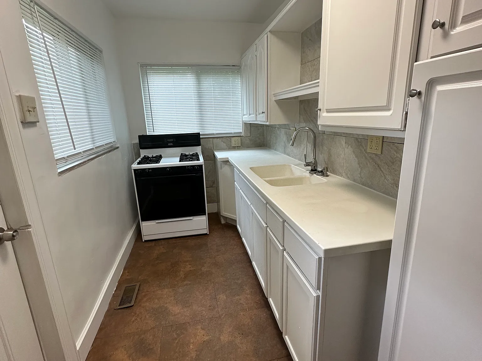 3019 Hackberry St — Photo 3