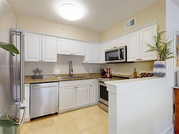 3rd image of 322 Madeira Ave APT 203