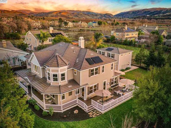 Livermore CA Luxury Homes For Sale - 68 Homes | Zillow