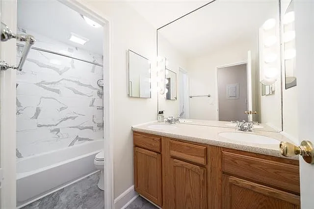178 W 17th St #1 — Photo 9