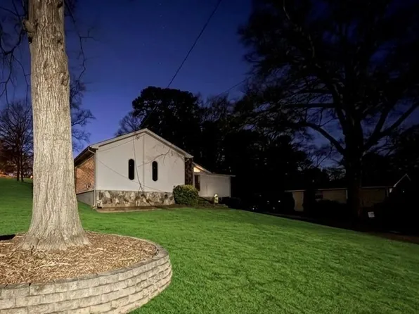 2966 Riviera Dr NW, Conyers, GA 30012