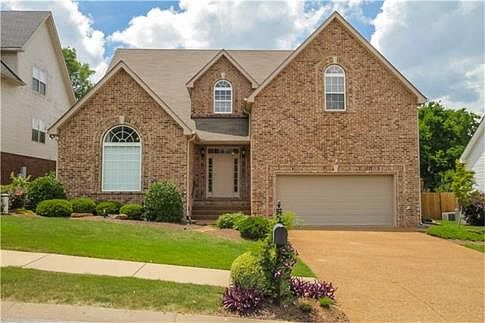 1st image of 2413 Adelaide Dr