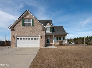 121 Runnymeade Dr, Jacksonville, NC 28540