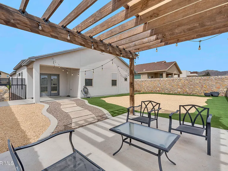 7846 Enchanted Ridge Dr — Photo 30
