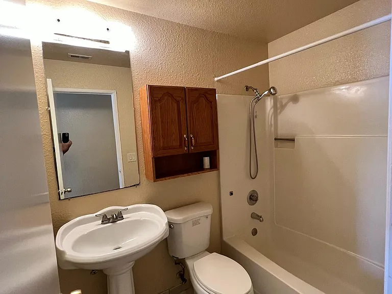1501 Cuneo Ct — Photo 8