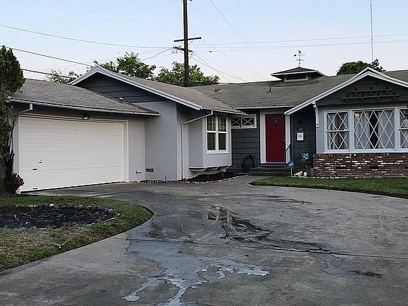 5th image of 202 E Yorkshire Dr
