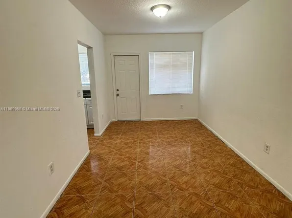 407 NW 84th St #407, Miami, FL 33150