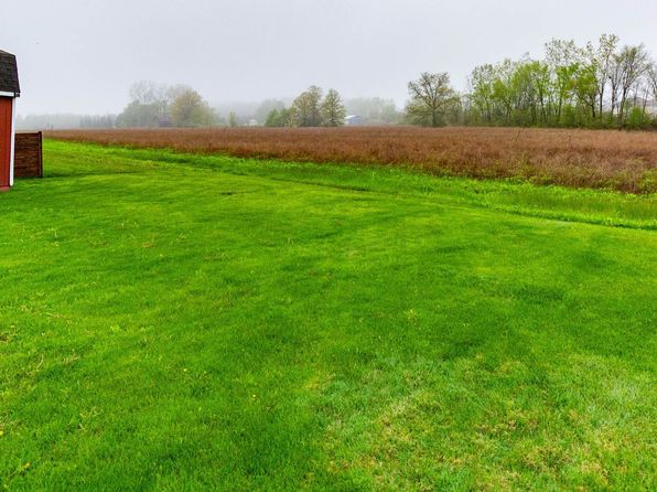 25830 Wolverine St, Brownstown, MI 48134