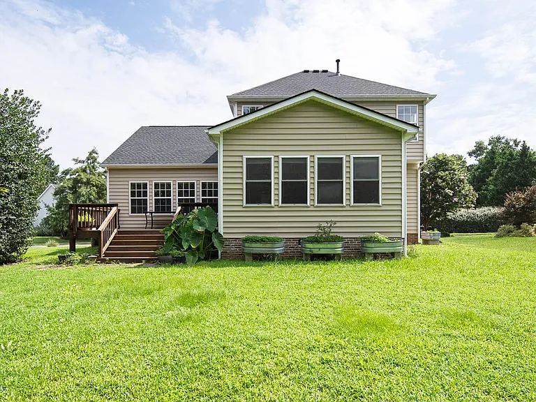 200 Stablegate Dr — Photo 35