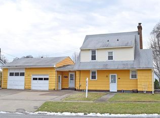 116 Westwood Dr, Rochester, NY 14616