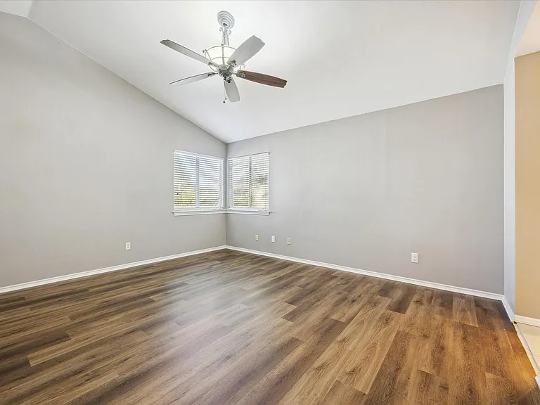 12241 Shropshire Blvd — Photo 12