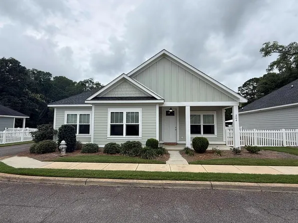 204 Jamestowne Way, Thomasville, GA 31757