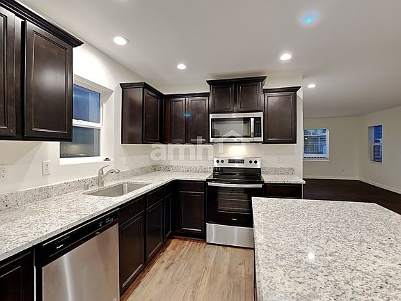 4th image of 1730 179th Street Ct E