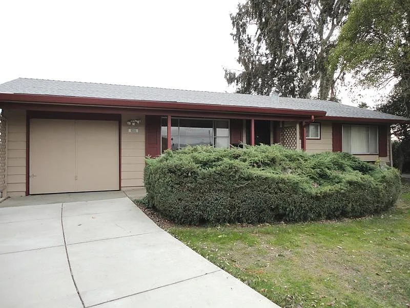 1011 Marigold Rd photo 1