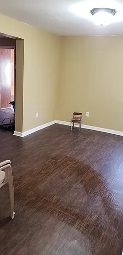 140 Dolphin Rd Photo 1
