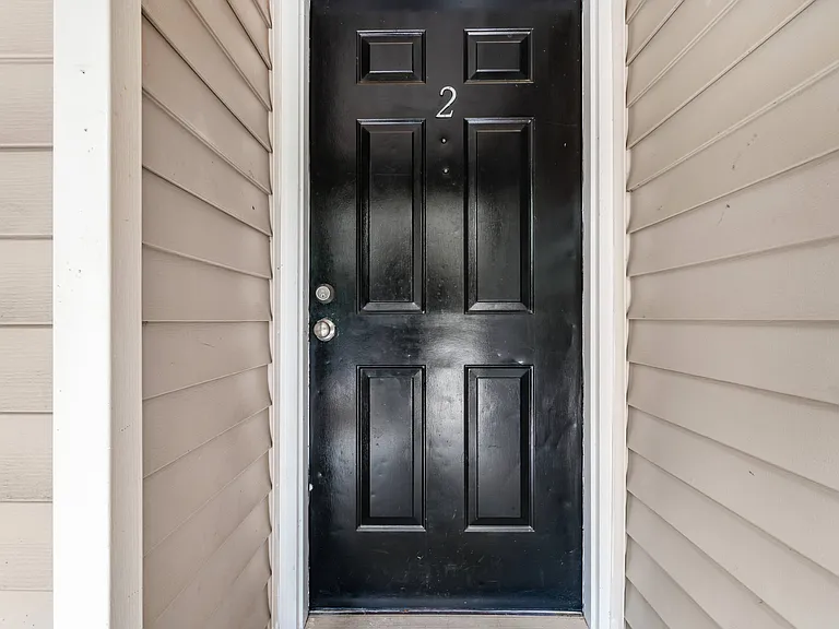 Bricktowne Flats — Photo 17