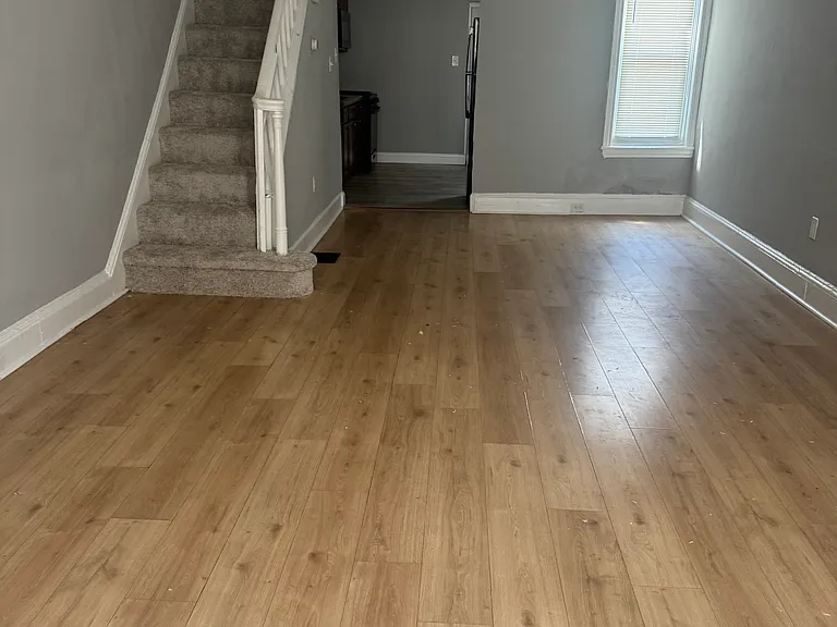 824 E Hilton St — Photo 3