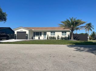 1001 NW 93rd Ter, Pembroke Pines, FL 33024