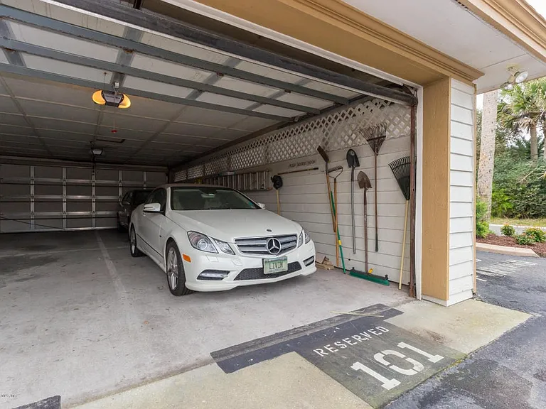 701 Beach Ave #203 — Photo 41