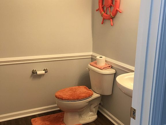 4th image of 16862 Bridgeton Ln