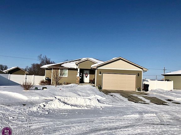2nd image of 4210 Daisy Cir