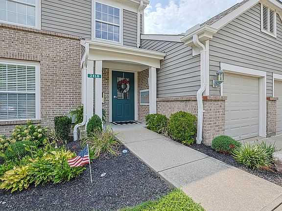 3rd image of 2118 Castlebar Ct #104
