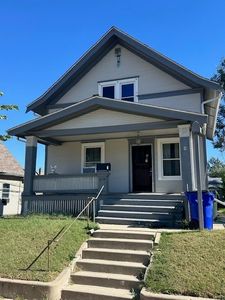 615 4th St SW, Cedar Rapids, IA, 52404