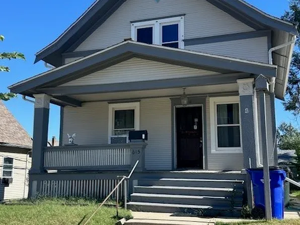 615 4th St SW, Cedar Rapids, IA 52404