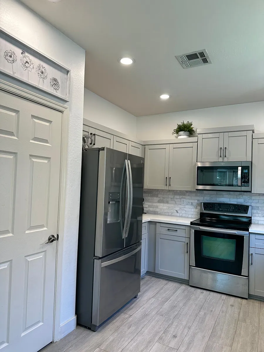 Kitchen, all appliances included (refrigerator, dishwasher, microwave range stove) - 22169 W Devin Dr