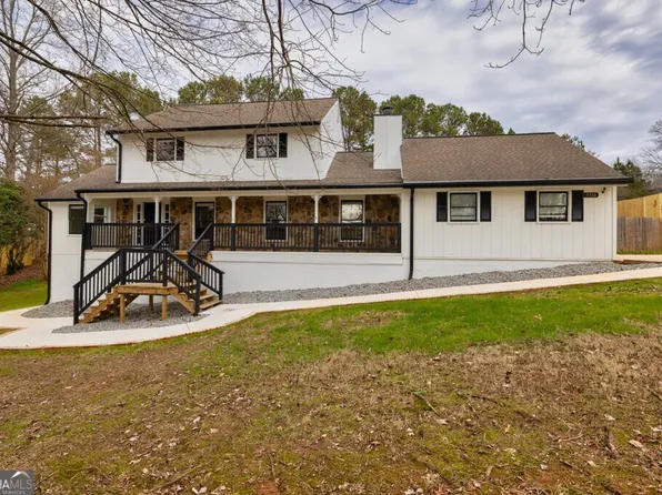 5316 Raintree Cir, Oakwood, GA 30566