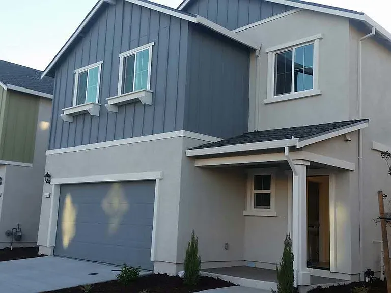 Golden Alder St — Photo 13