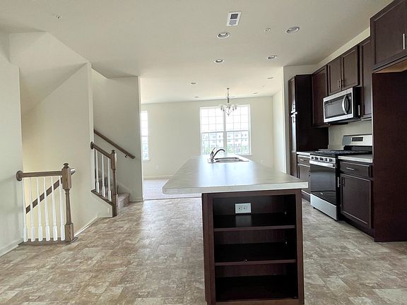 2nd image of 763 McComb Pl