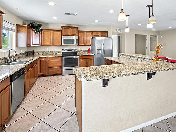2nd image of 3886 Osage Dr