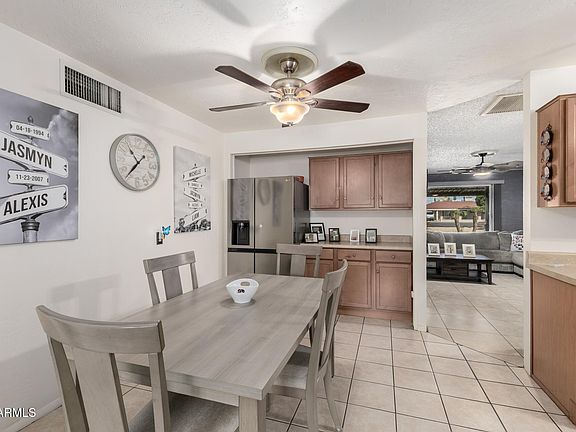 4th image of 3117 W BETHANY HOME Road