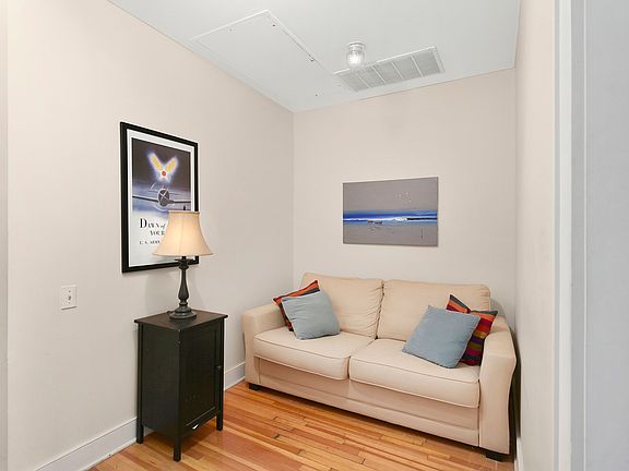 5th image of 102 4th Ave #2