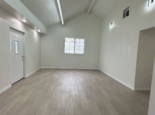 5329 Fountain Ave, Los Angeles, CA 90029