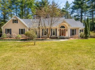 6 Pine Meadow Dr, Southampton, MA 01073