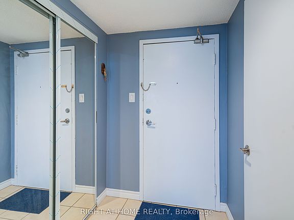 2nd image of 15 Sewells Rd #1005