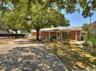 137 E Greenbriar Dr, Granite shoals, TX 78654