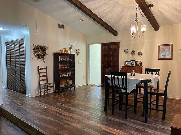 3rd image of 3784 Opal Dr
