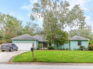 811 Law Ln, Mount Pleasant, SC 29464