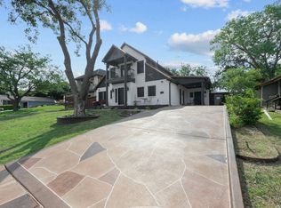 520 Riney Rd, Little Elm, TX 75068