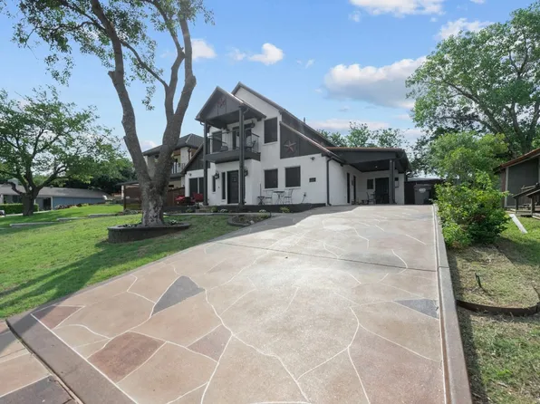 520 Riney Rd, Little Elm, TX 75068