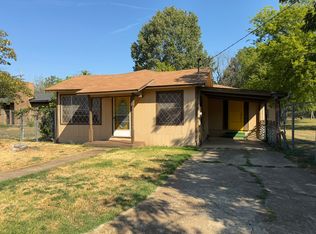 1410 W 9th St, Mount Pleasant, TX 75455