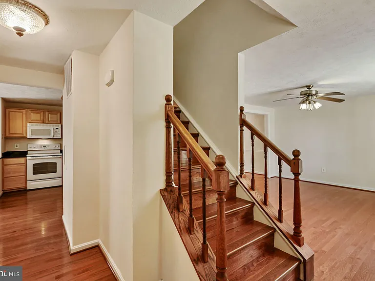 9404 Mirror Pond Dr — Photo 9