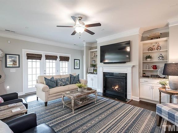 5th image of 645 Long Lake Dr