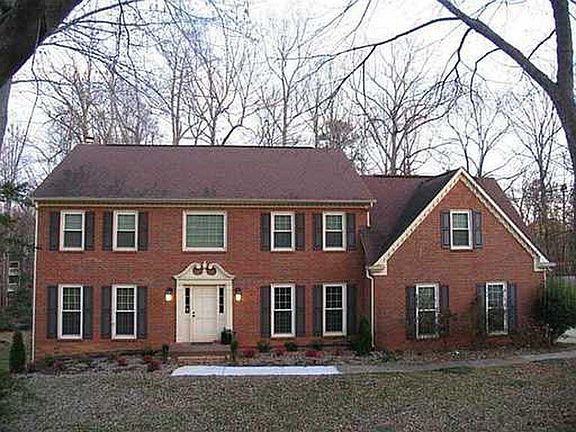 2nd image of 816 Woodmont Dr