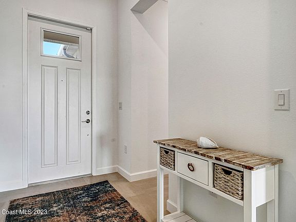 4th image of 8834 Alister Dr