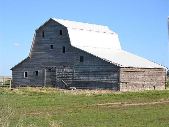 2nd image of 2356 County Road 6